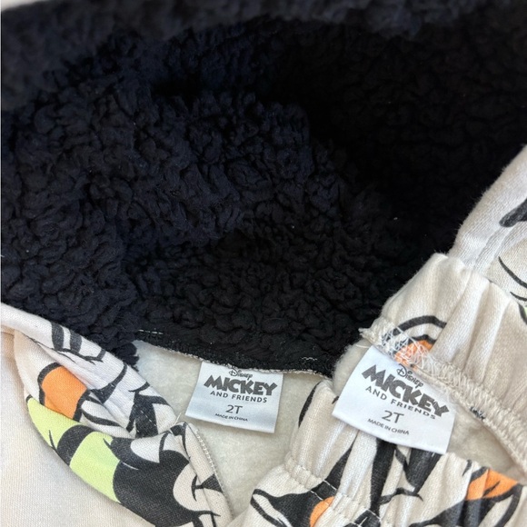 Mickey & Friends 2pc Zipper Sherpa Hoodie & Matching Pull on Sweatpants- 2T - Picture 5 of 10